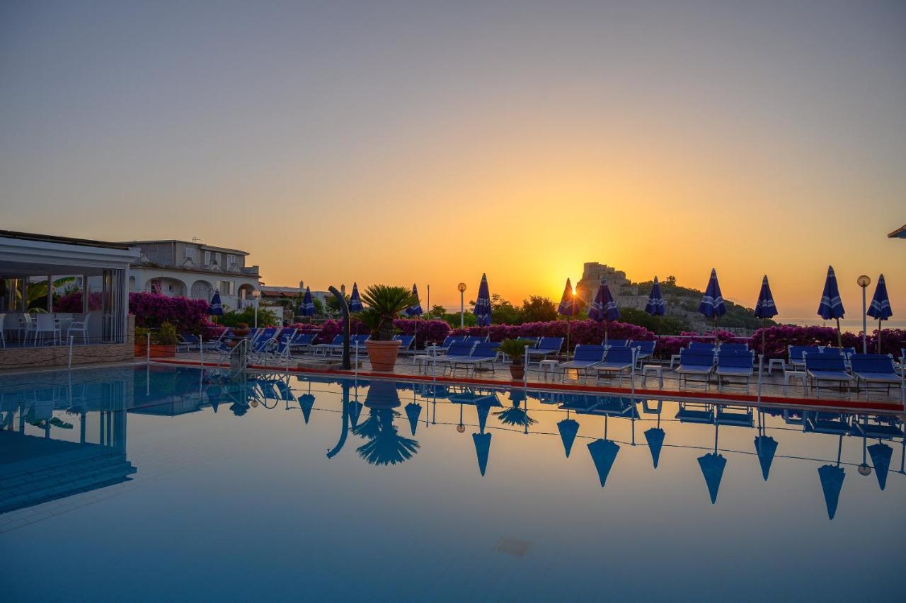 Hotel Parco Cartaromana イスキア島 エクステリア 写真