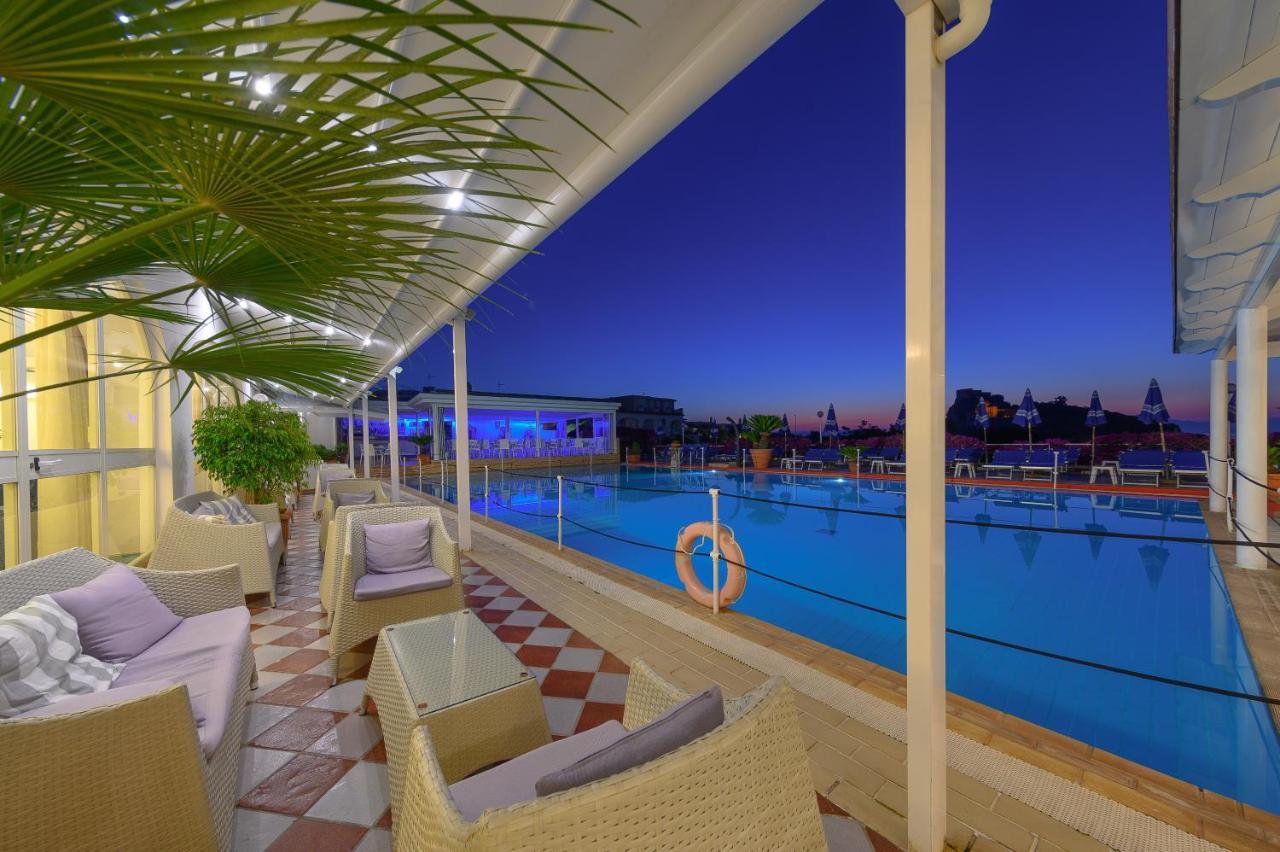 Hotel Parco Cartaromana イスキア島 エクステリア 写真