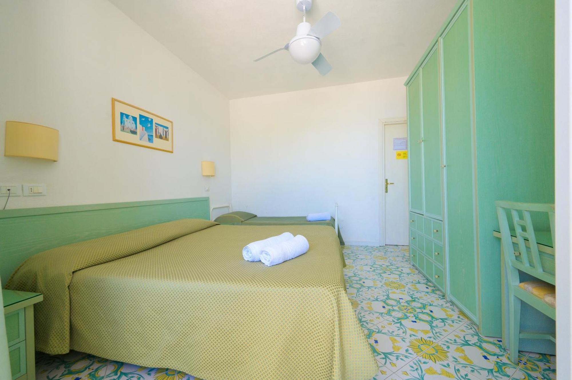 Hotel Parco Cartaromana イスキア島 エクステリア 写真