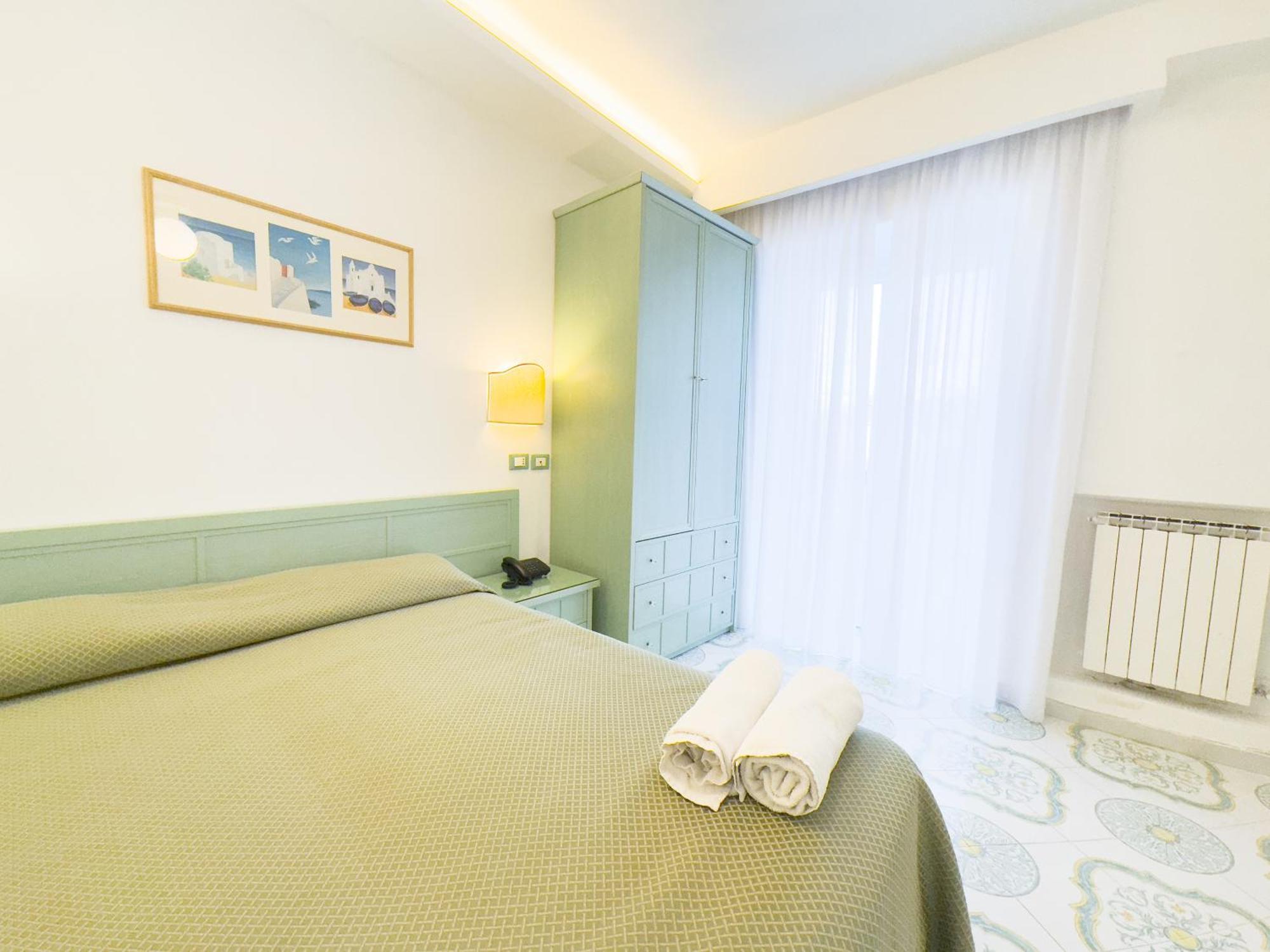 Hotel Parco Cartaromana イスキア島 エクステリア 写真